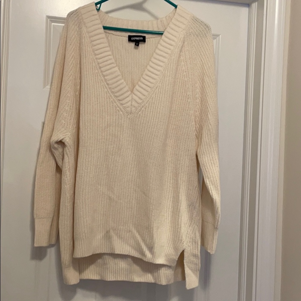 V-neck sweater tunic